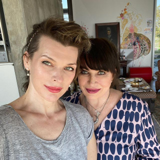 Milla Jovovich instagram pic #440556