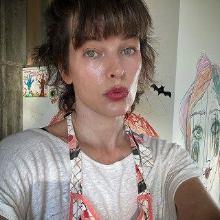 Milla Jovovich instagram pic #447700