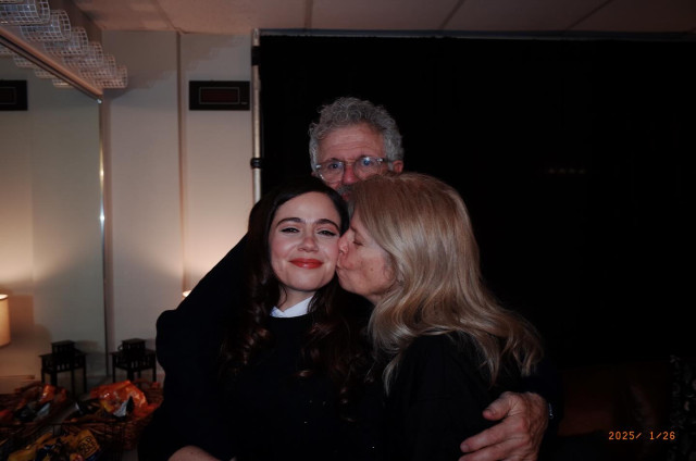Molly Gordon instagram post 485921