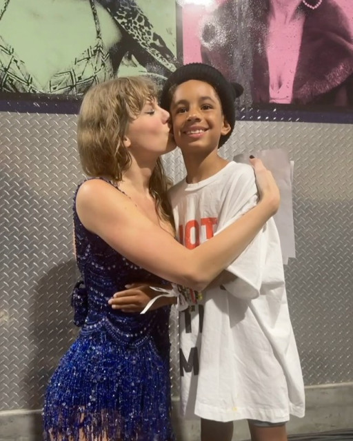 Natasha Hall         instagram post 446569