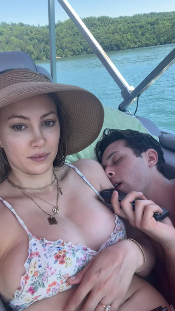 Natasha Hall         instagram post 472127