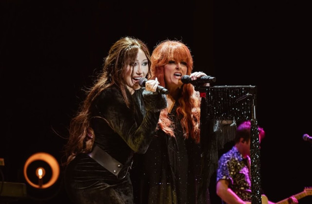 Noah Cyrus instagram post 492046