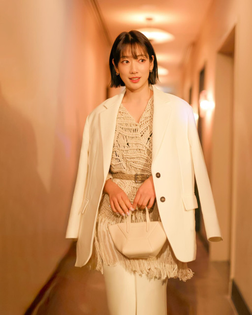 Park Shin Hye         instagram post 489015