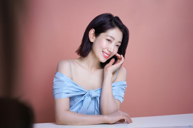 Park Shin Hye         instagram post 489313