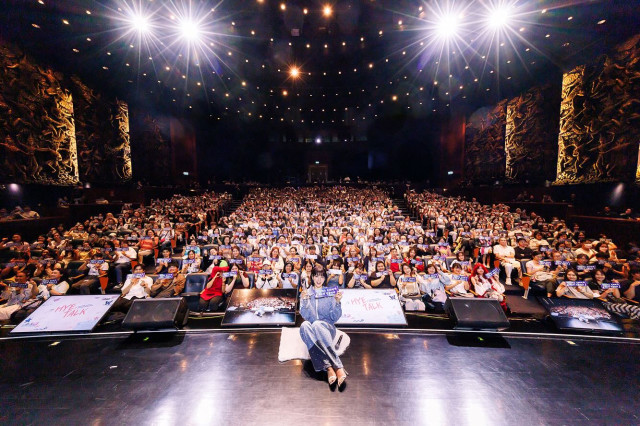 Park Shin Hye         instagram post 491204