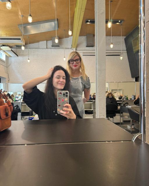 Rachel Brosnahan instagram post 473451