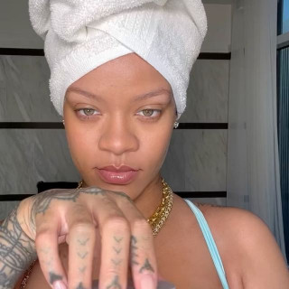 Rihanna instagram pic #410854