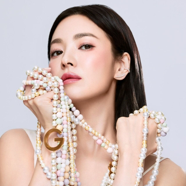 Song Hye-kyo         instagram post 489760