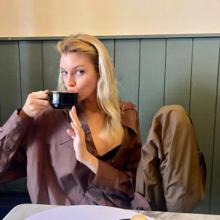 Stella Maxwell instagram pic #447437