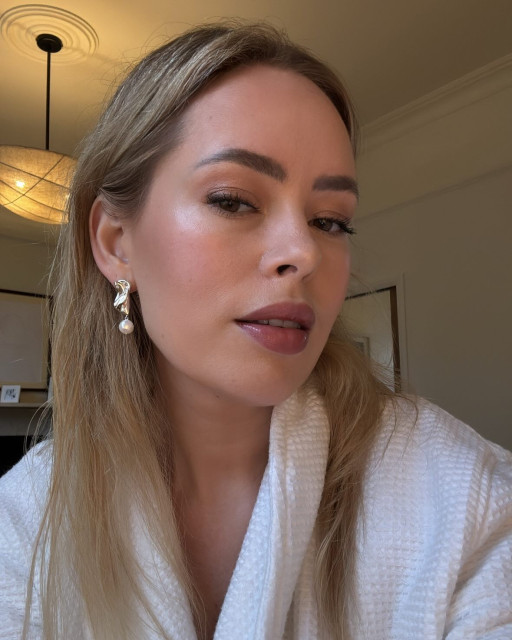 Tanya Burr instagram post 485321