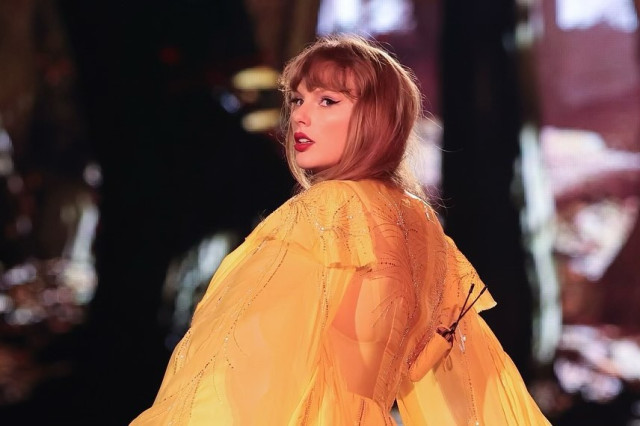 Taylor Swift instagram post 479721