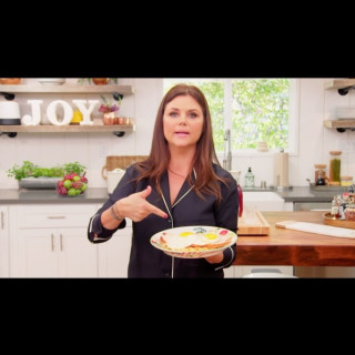 Tiffany Amber Thiessen instagram pic #454309