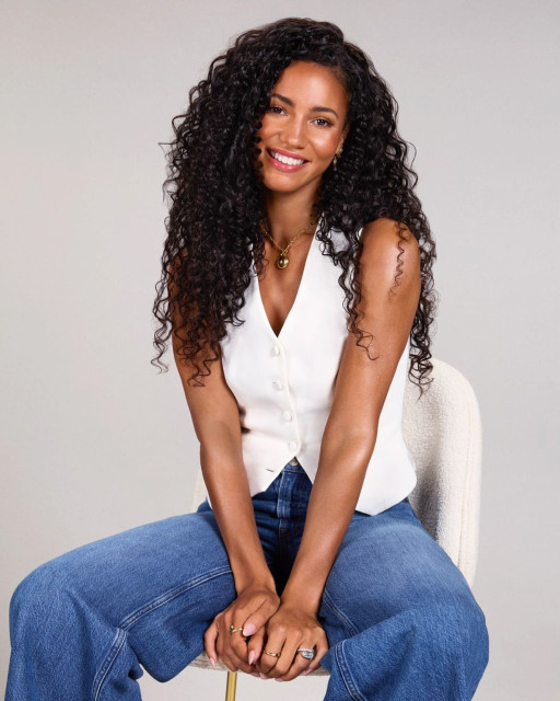 Vick Hope instagram post 481371