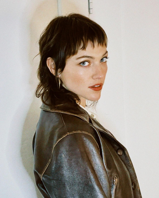 Violett Beane instagram post 459108