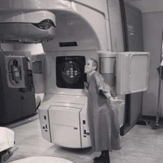 Shannen Doherty And 'Maggie', The Radiation Machine