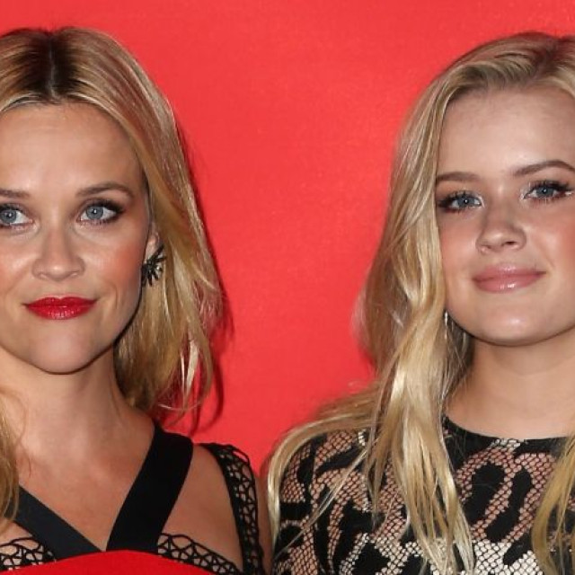 Ava Phillippe Will Entrance Into Society At Debutante Ball