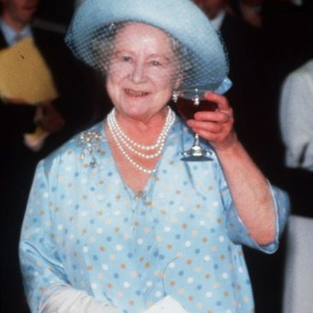 Martini was superfluous: Queen Elizabeth II insulted her daughter-in-law