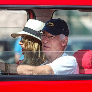 Richard Gere and his wife are resting on Capri