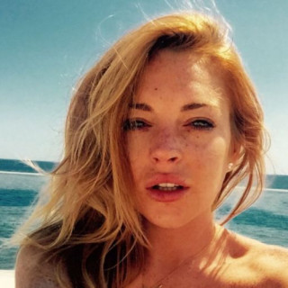 Lindsay Lohan pleased her fans with a spectacular selfie