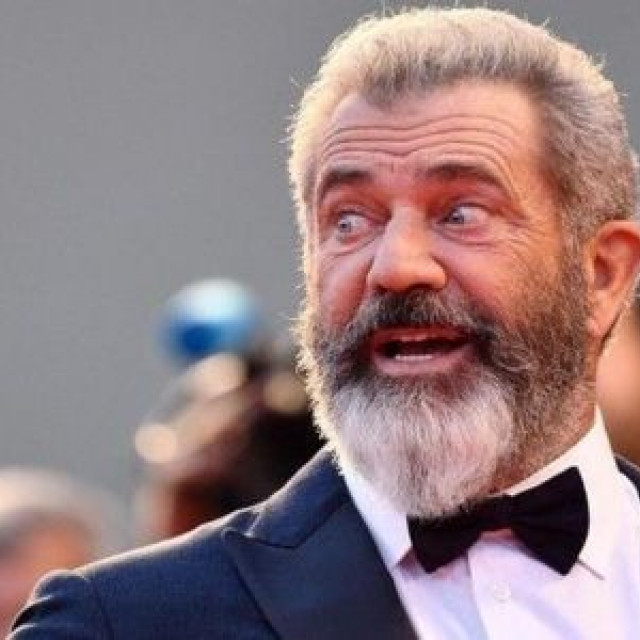 Mel Gibson and Shia LaBeouf will play in a black comedy