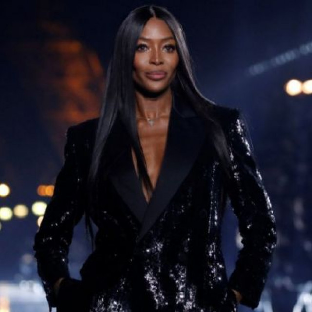 Naomi Campbell opens a store before Christmas