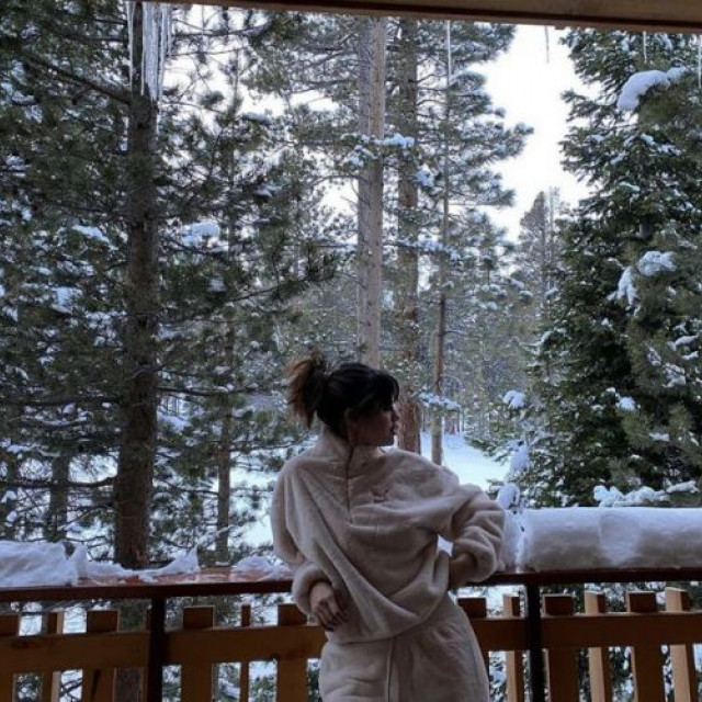 Selena Gomez boasts a cozy vacation in the mountains