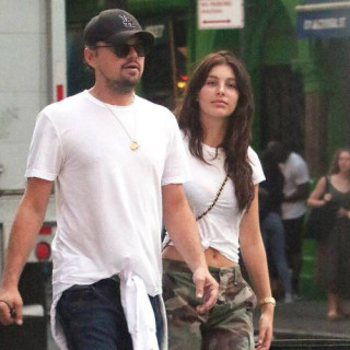 Young DiCaprio' bride spoke about their relationship
