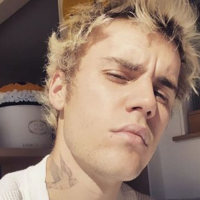 Justin Bieber shaved his mustache