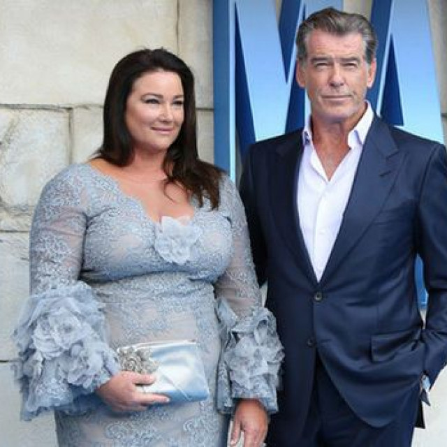 Pierce Brosnan with his family self-isolated in Hawaii