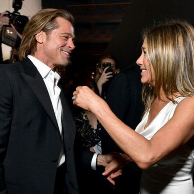 Media: Brad Pitt and Jennifer Aniston began to communicate closely