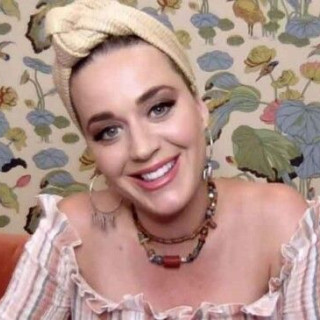 Katy Perry showed her figure 5 days after giving birth