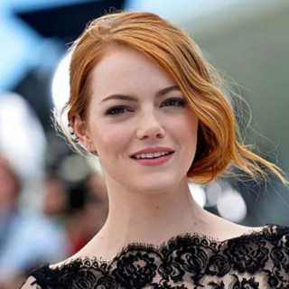 Actress Emma Stone is expecting her first child