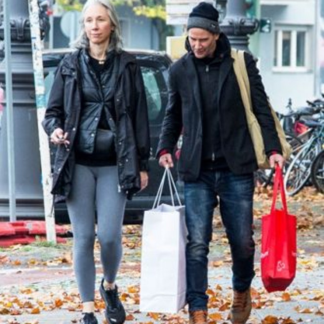 Keanu Reeves with his beloved Alexandra Grant on a shopping trip in Berlin
