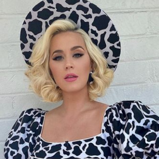 Katy Perry talks about raising her daughter with Orlando Bloom 