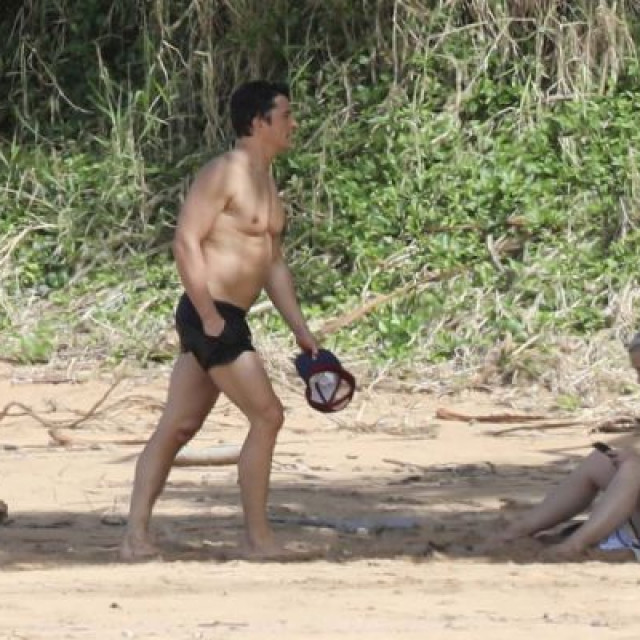 Orlando Bloom and Katy Perry spotted on the beach while on vacation