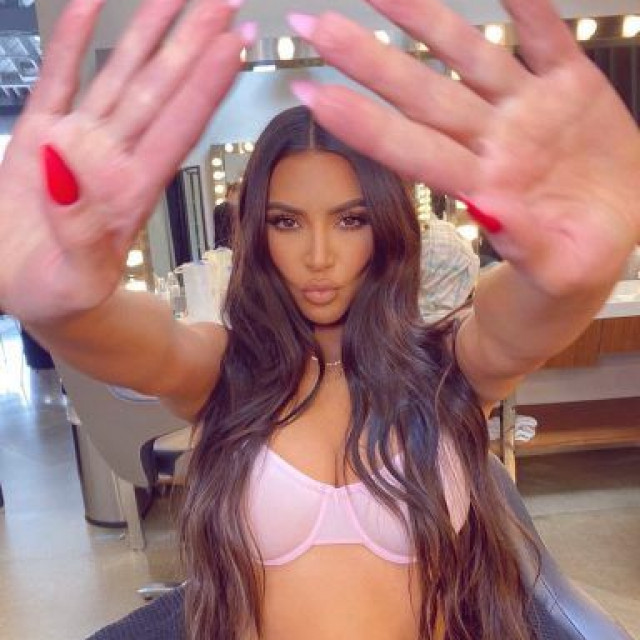 Kim Kardashian revealed the most fashionable manicure of spring