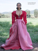 Lush waist and big breast: a new photoshoot Kim Kardashian