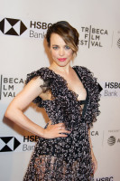 See Rachel McAdams after the birth of a child