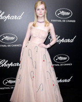 Elle Fanning fainted in Cannes