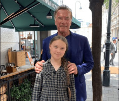 Arnold Schwarzenegger gave Greta Thunberg an electric car