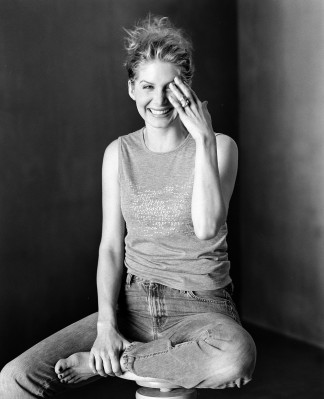Elizabeth Mitchell pic #320172