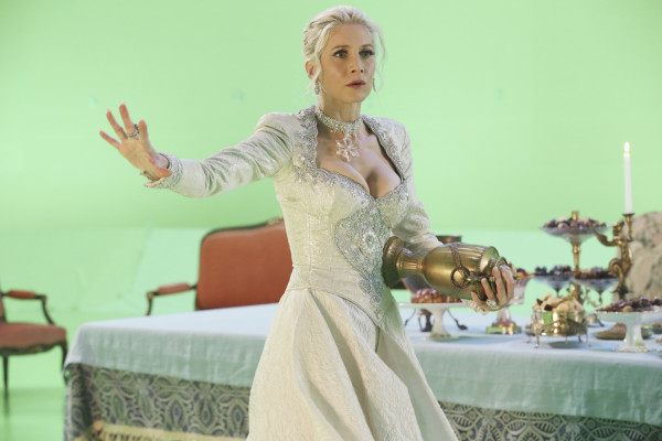 Elizabeth Mitchell pic #861887