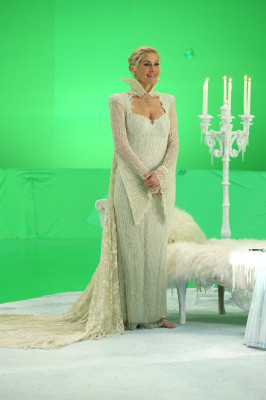 Elizabeth Mitchell pic #861891
