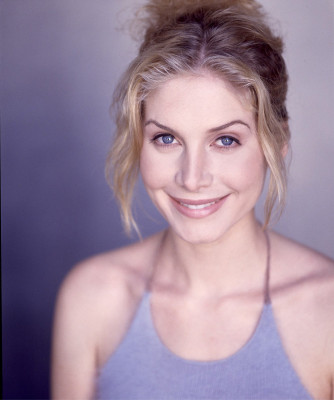 Elizabeth Mitchell pic #320143