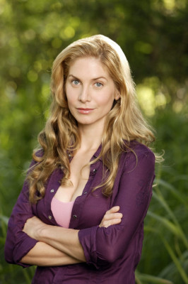 Elizabeth Mitchell pic #320151