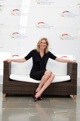 Elizabeth Mitchell pic #323418