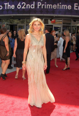 Elizabeth Mitchell pic #323493