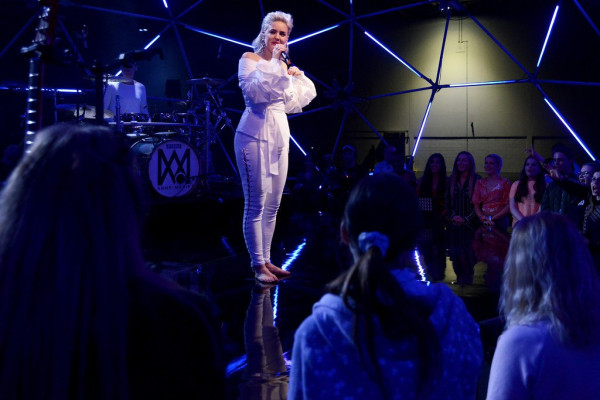 Anne-Marie pic #942702