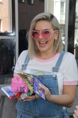 Anne-Marie pic #928553