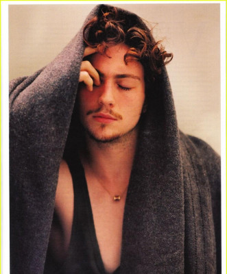 Aaron Johnson pic #333961